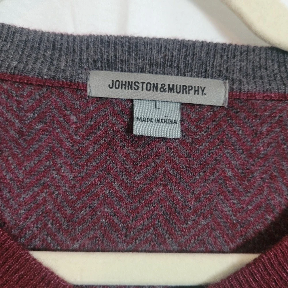 Johnston & Murphy Mens Large Burgundy Silk Angora Blend V-Neck Sweater Maroon